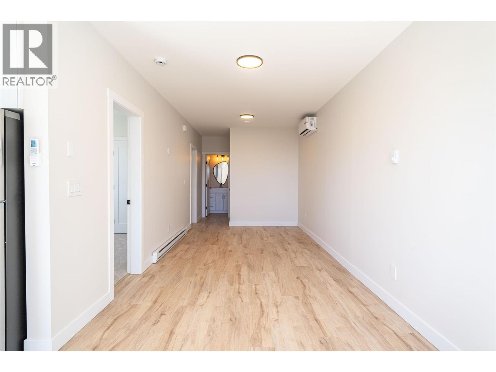 7863 Boulter Road, Vernon, BC - Indoor Photo Showing Other Room