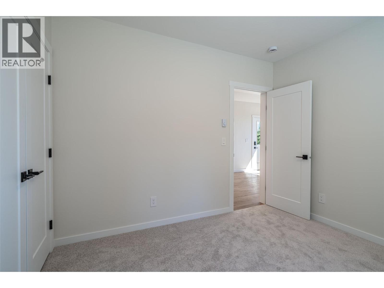 7863 Boulter Road, Vernon, BC - Indoor Photo Showing Other Room
