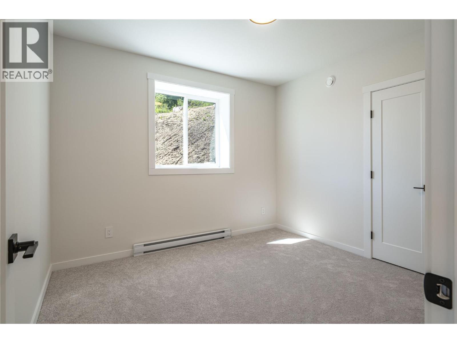 7863 Boulter Road, Vernon, BC - Indoor Photo Showing Other Room