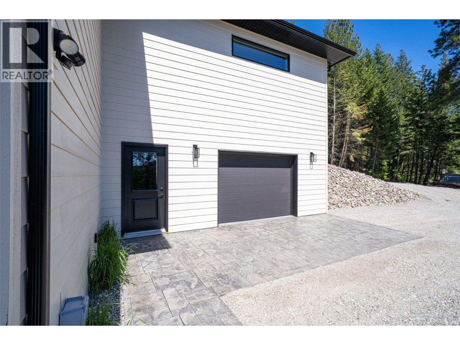 7863 Boulter Road, Vernon, BC - Outdoor With Exterior