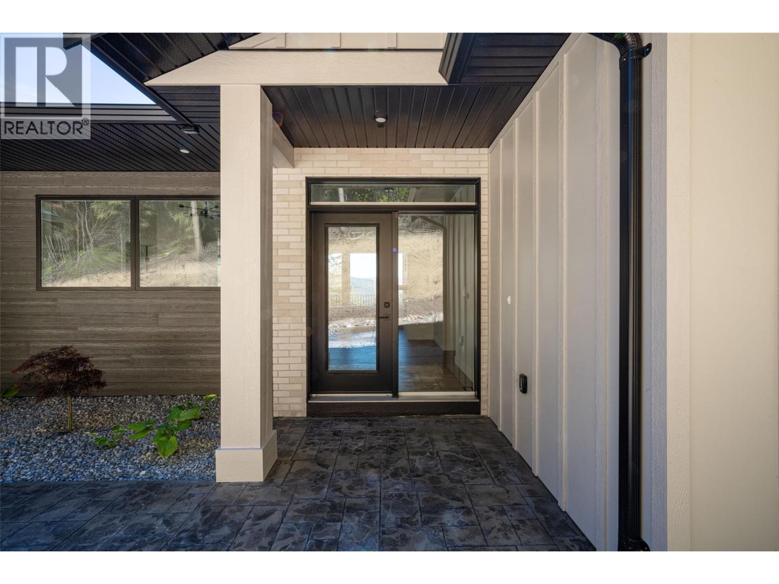 7863 Boulter Road, Vernon, BC - With Exterior