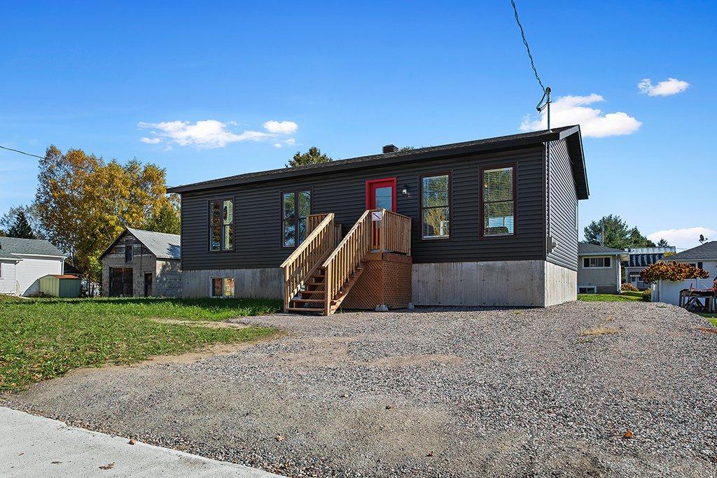 Frontage - 34 Rue Centre, Shawville, QC - Outdoor