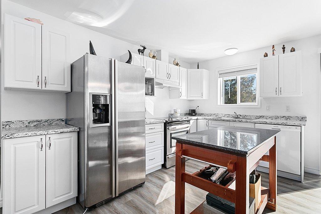 Kitchen - 34 Rue Centre, Shawville, QC - Indoor Photo Showing Kitchen With Upgraded Kitchen