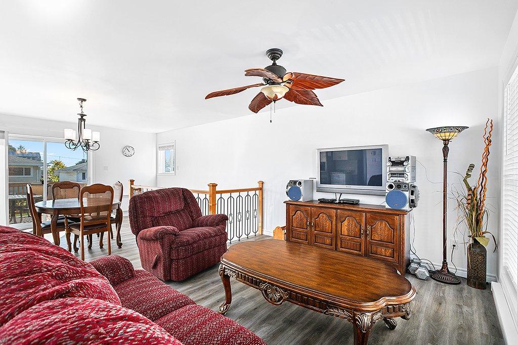 Living room - 34 Rue Centre, Shawville, QC - Indoor Photo Showing Living Room