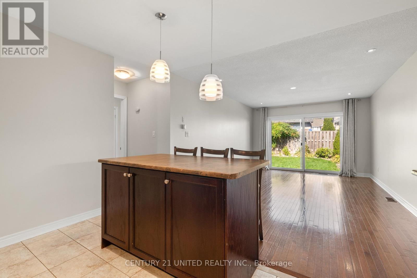 63 Fallingbrook Crescent, Kawartha Lakes (Lindsay), ON - Indoor