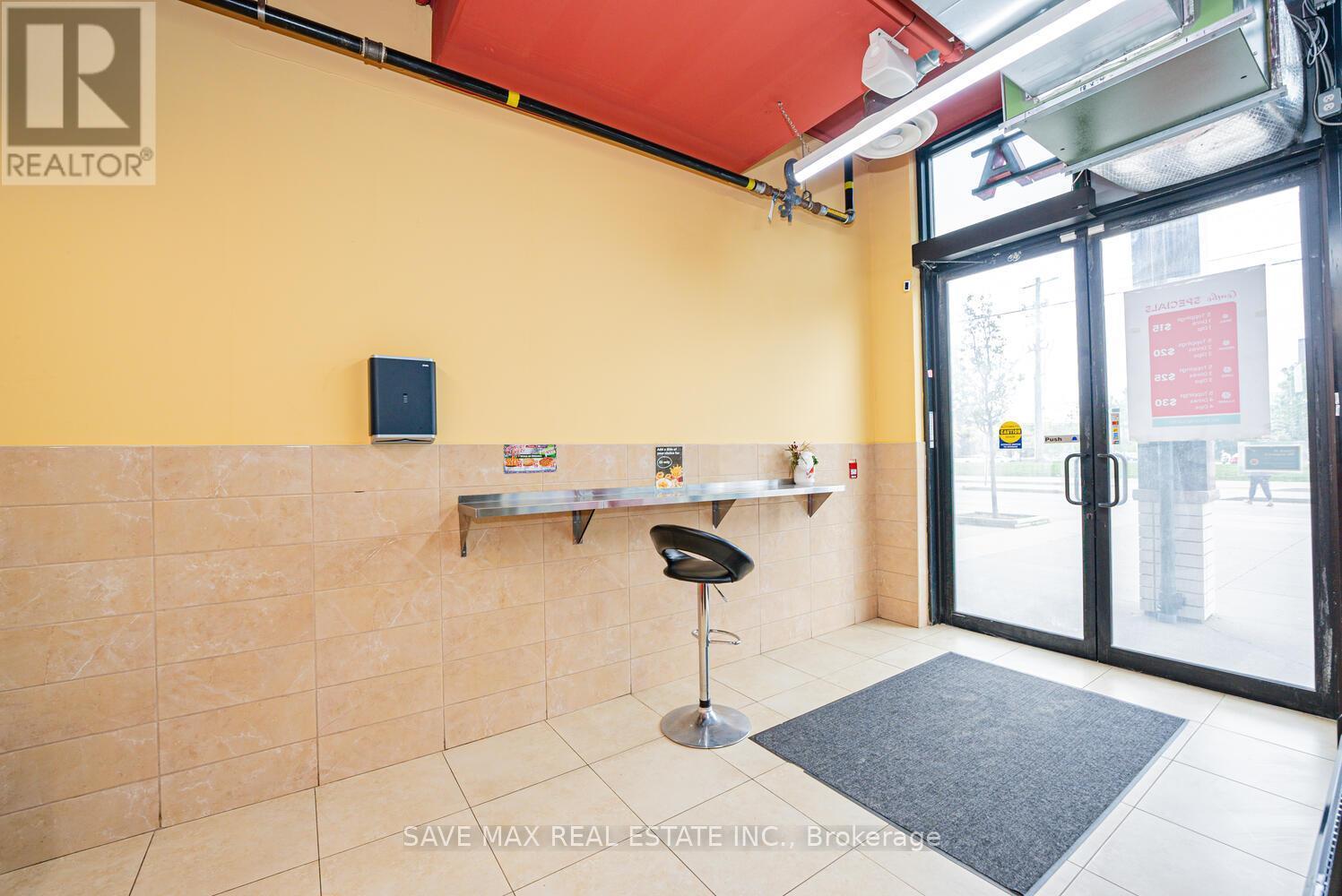 4 - 330 Philip Street W, Waterloo, ON