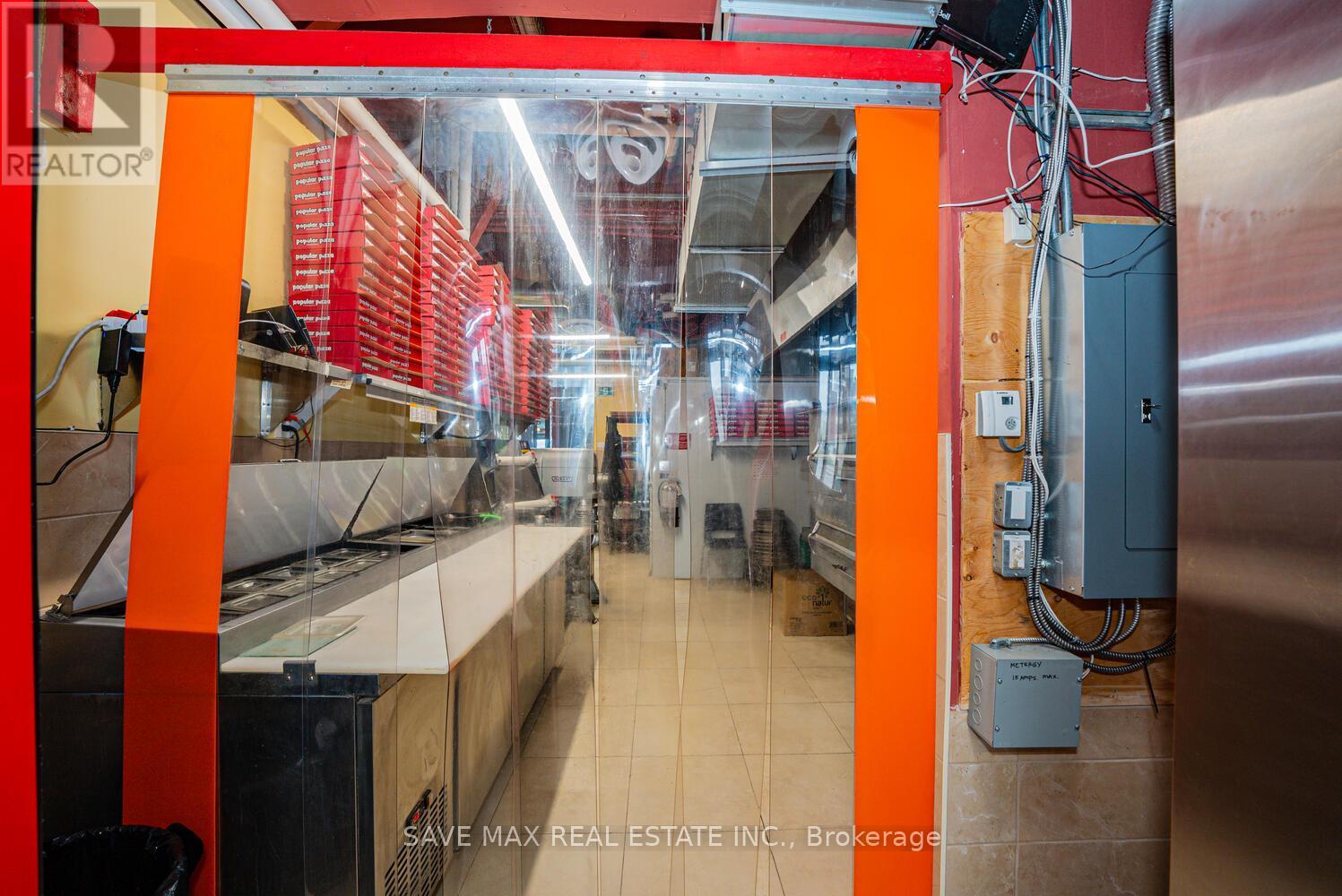 4 - 330 Philip Street W, Waterloo, ON