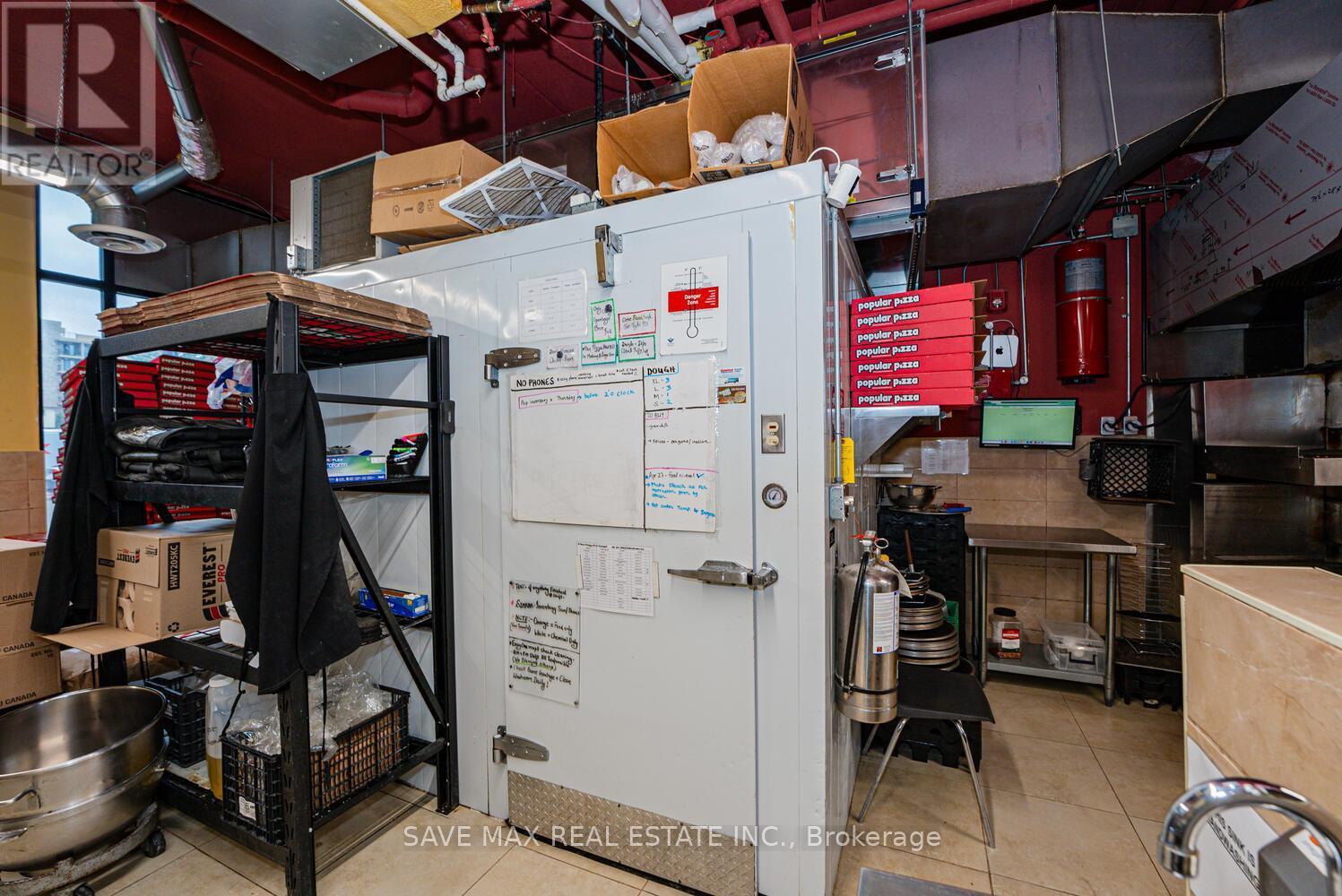 4 - 330 Philip Street W, Waterloo, ON