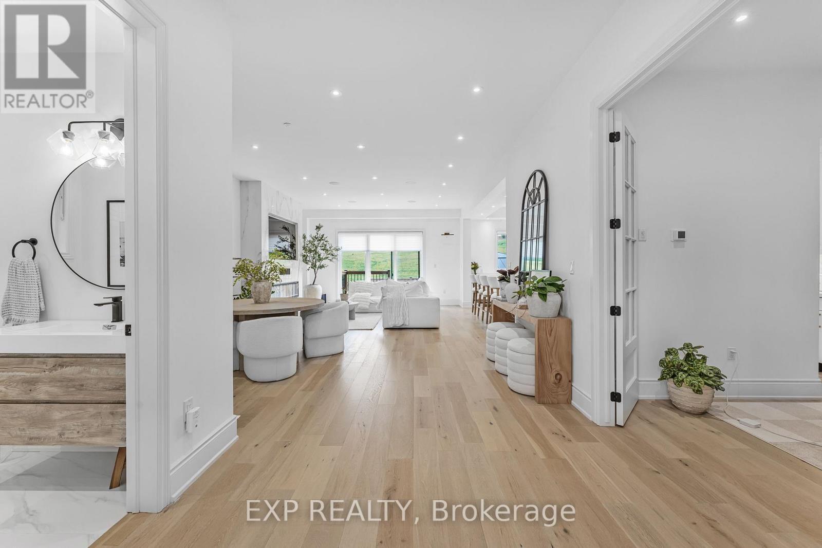 3978 Highland Park Drive, Lincoln, ON - Indoor Photo Showing Other Room