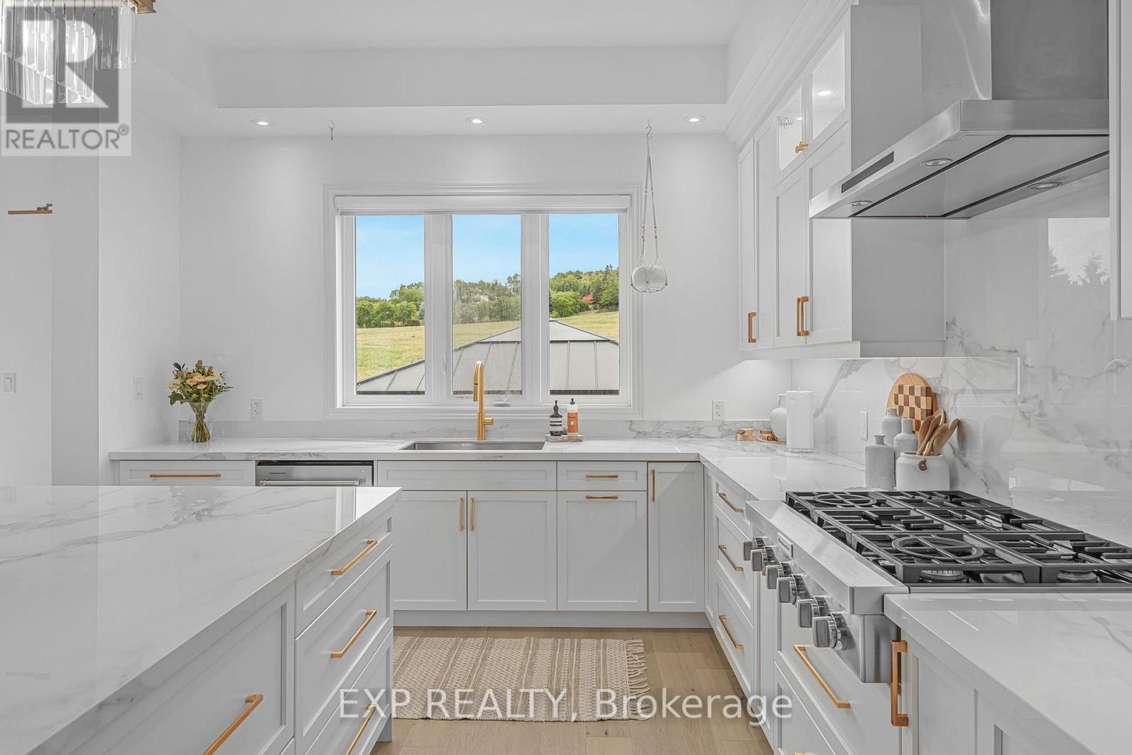 3978 Highland Park Drive, Lincoln, ON - Indoor Photo Showing Kitchen With Upgraded Kitchen