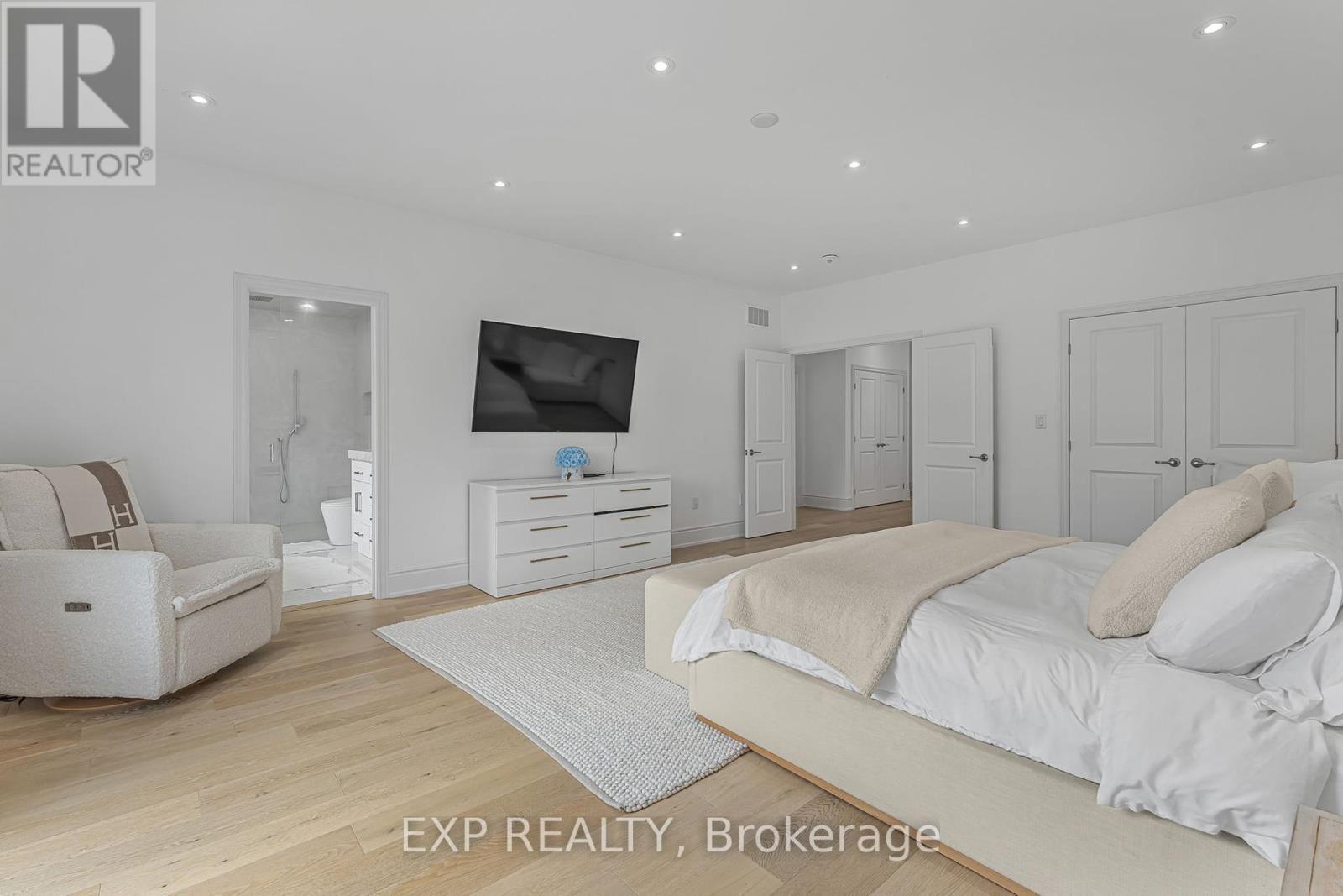3978 Highland Park Drive, Lincoln, ON - Indoor Photo Showing Bedroom