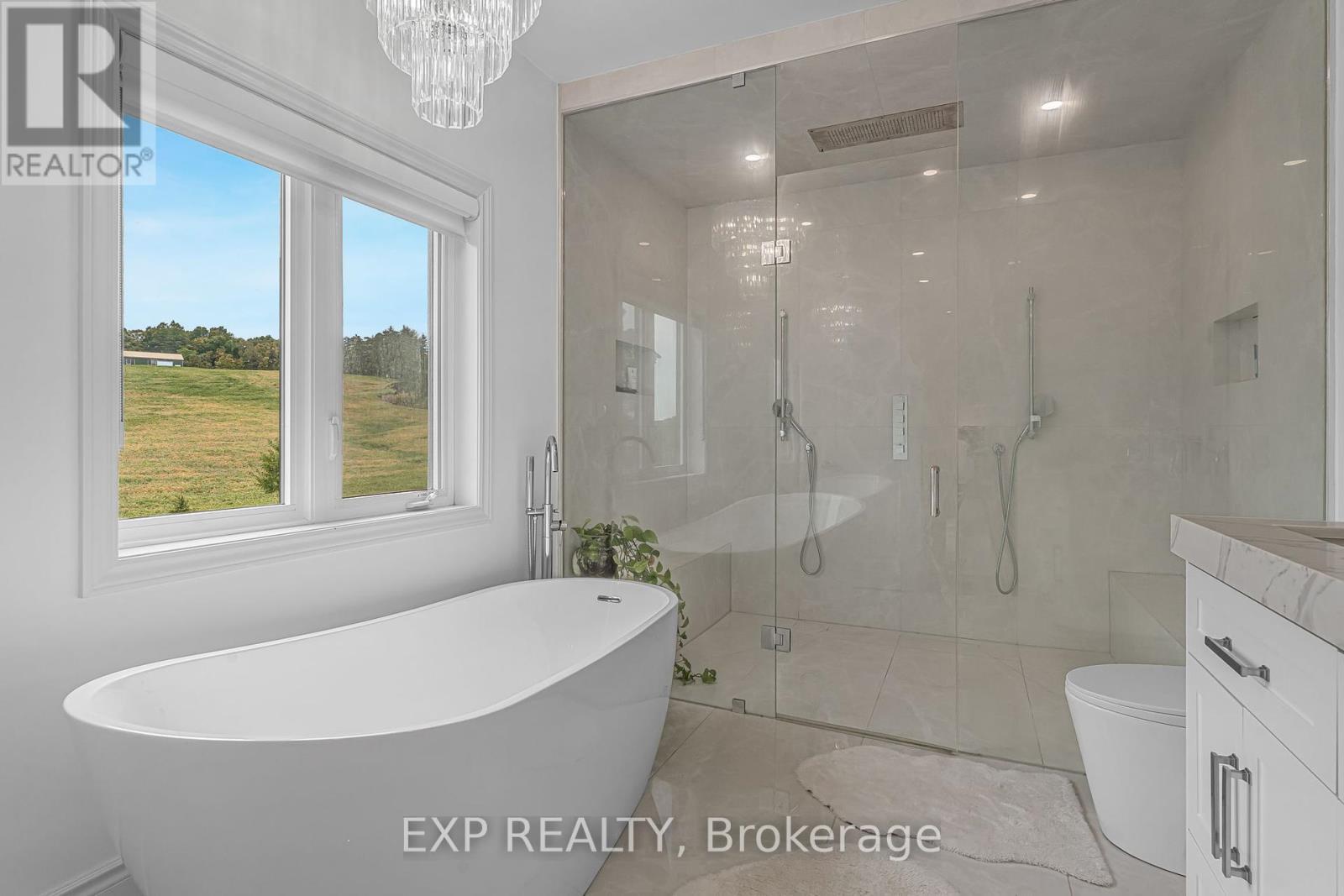 3978 Highland Park Drive, Lincoln, ON - Indoor Photo Showing Bathroom