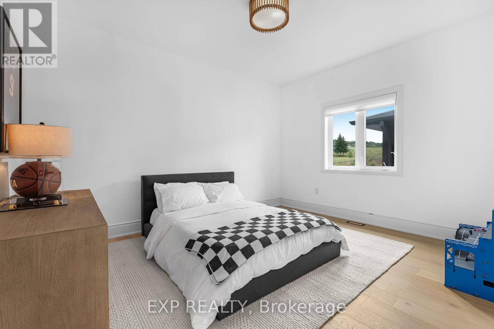 3978 Highland Park Drive, Lincoln, ON - Indoor Photo Showing Bedroom