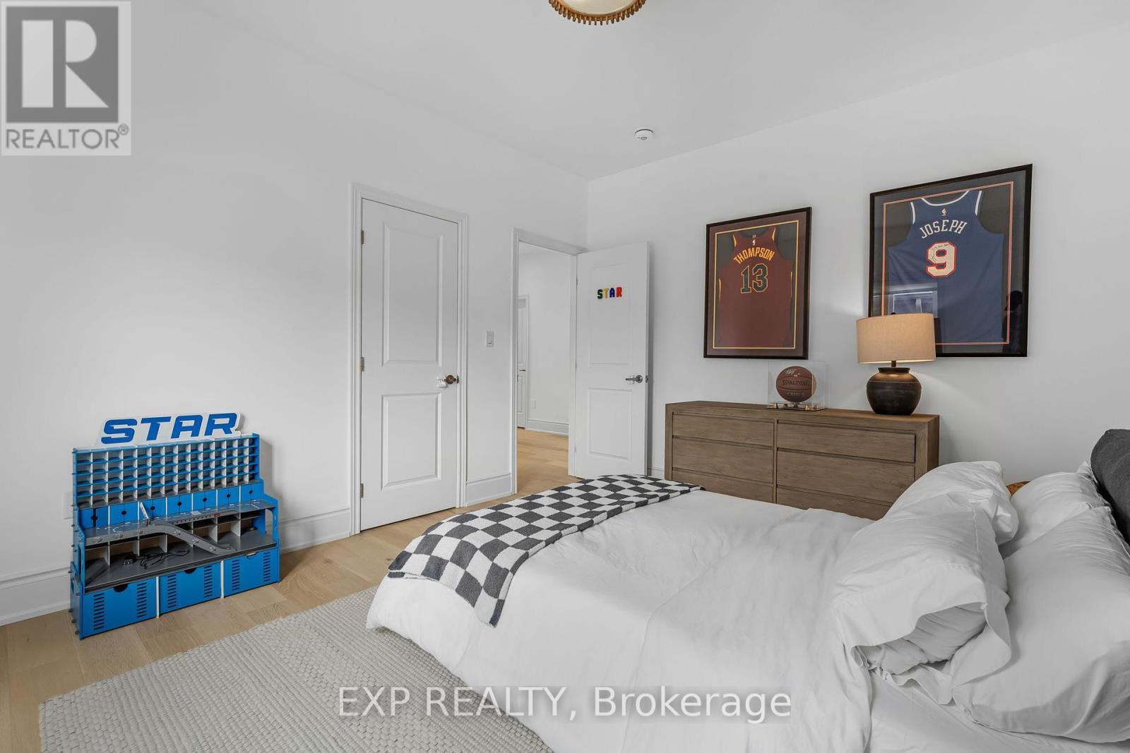 3978 Highland Park Drive, Lincoln, ON - Indoor Photo Showing Bedroom