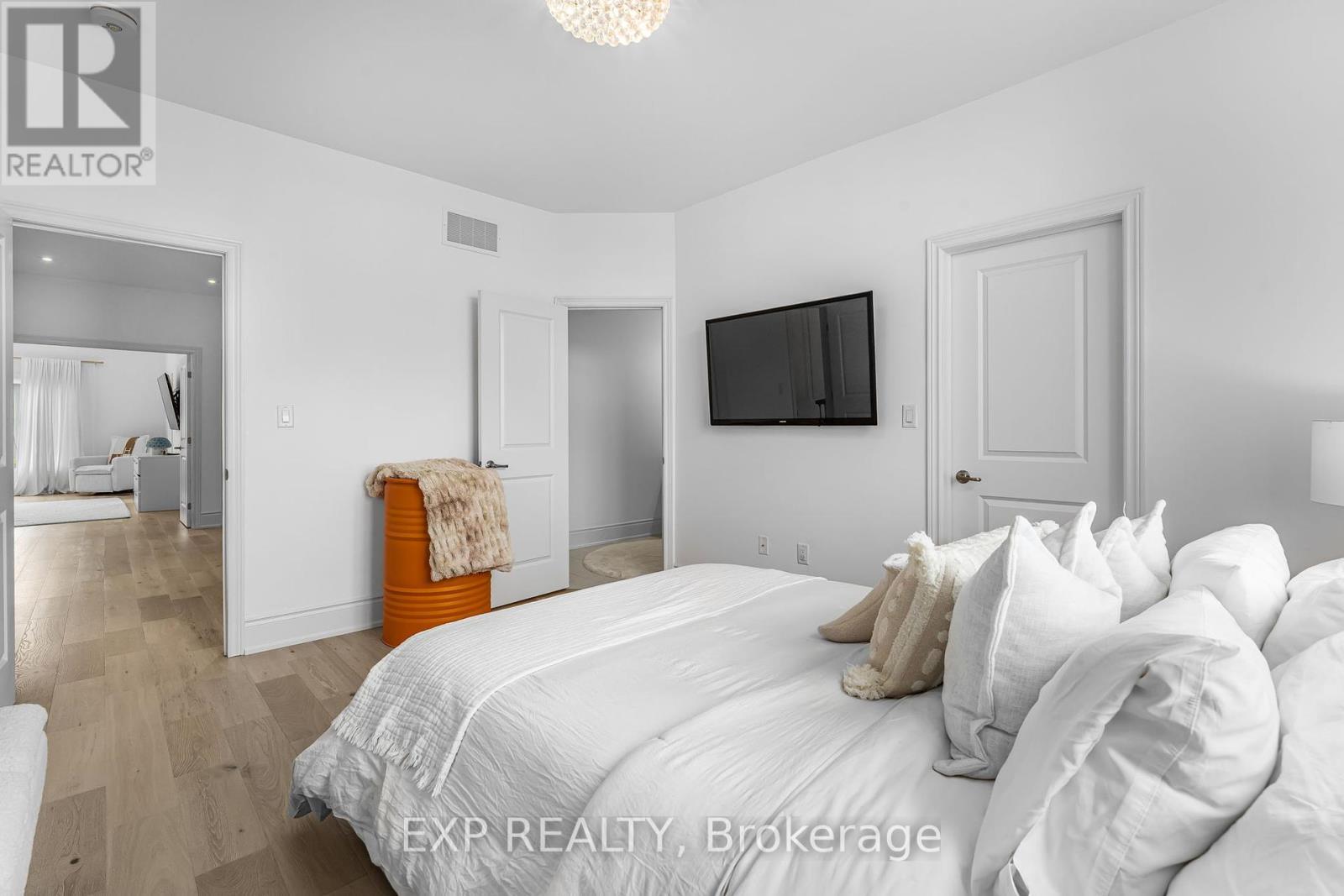 3978 Highland Park Drive, Lincoln, ON - Indoor Photo Showing Bedroom