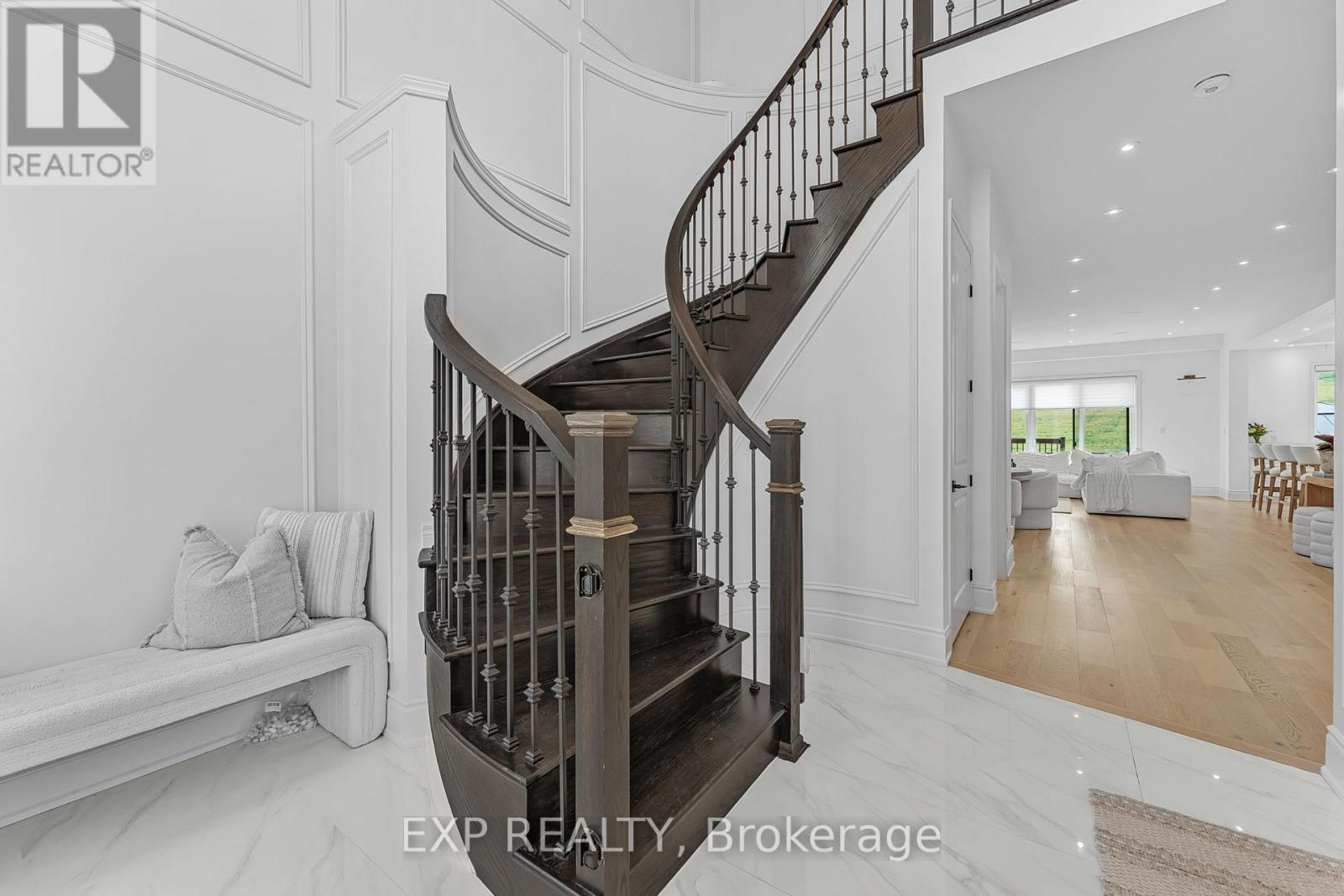 3978 Highland Park Drive, Lincoln, ON - Indoor Photo Showing Other Room