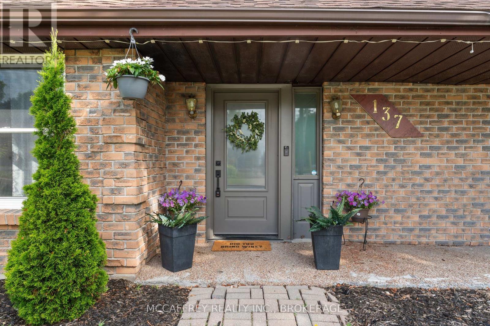 137 Thomas Street W, Greater Napanee (Greater Napanee), ON - Outdoor With Exterior