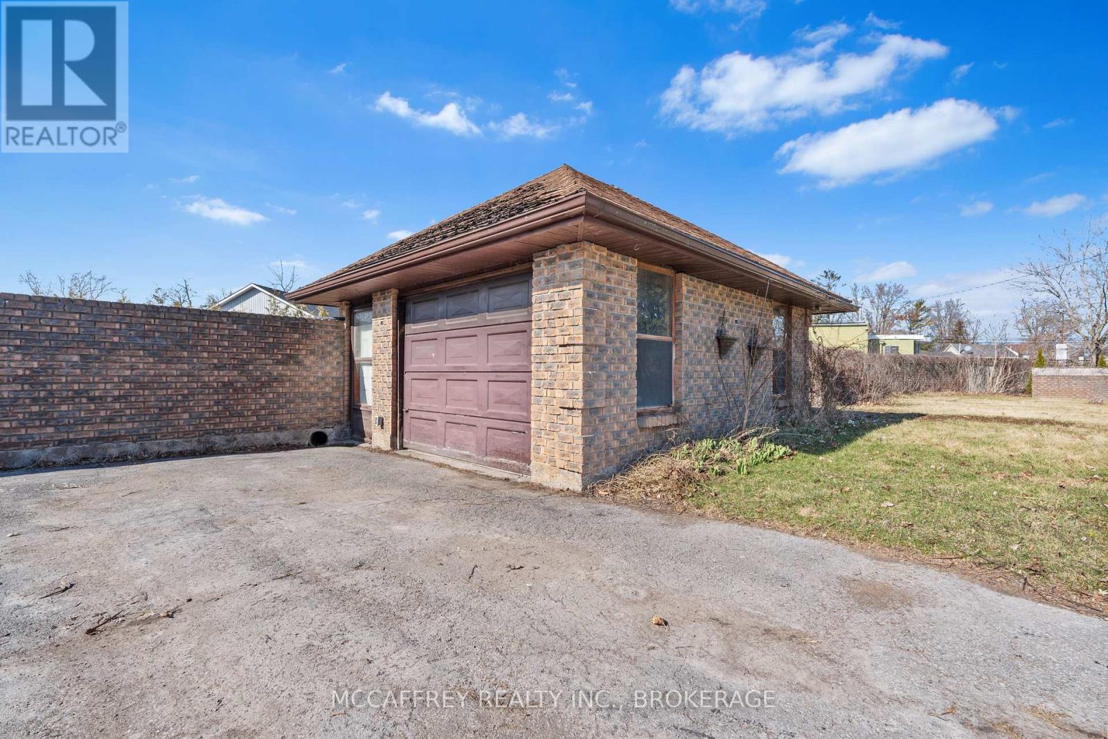 137 Thomas Street W, Greater Napanee (Greater Napanee), ON - Outdoor