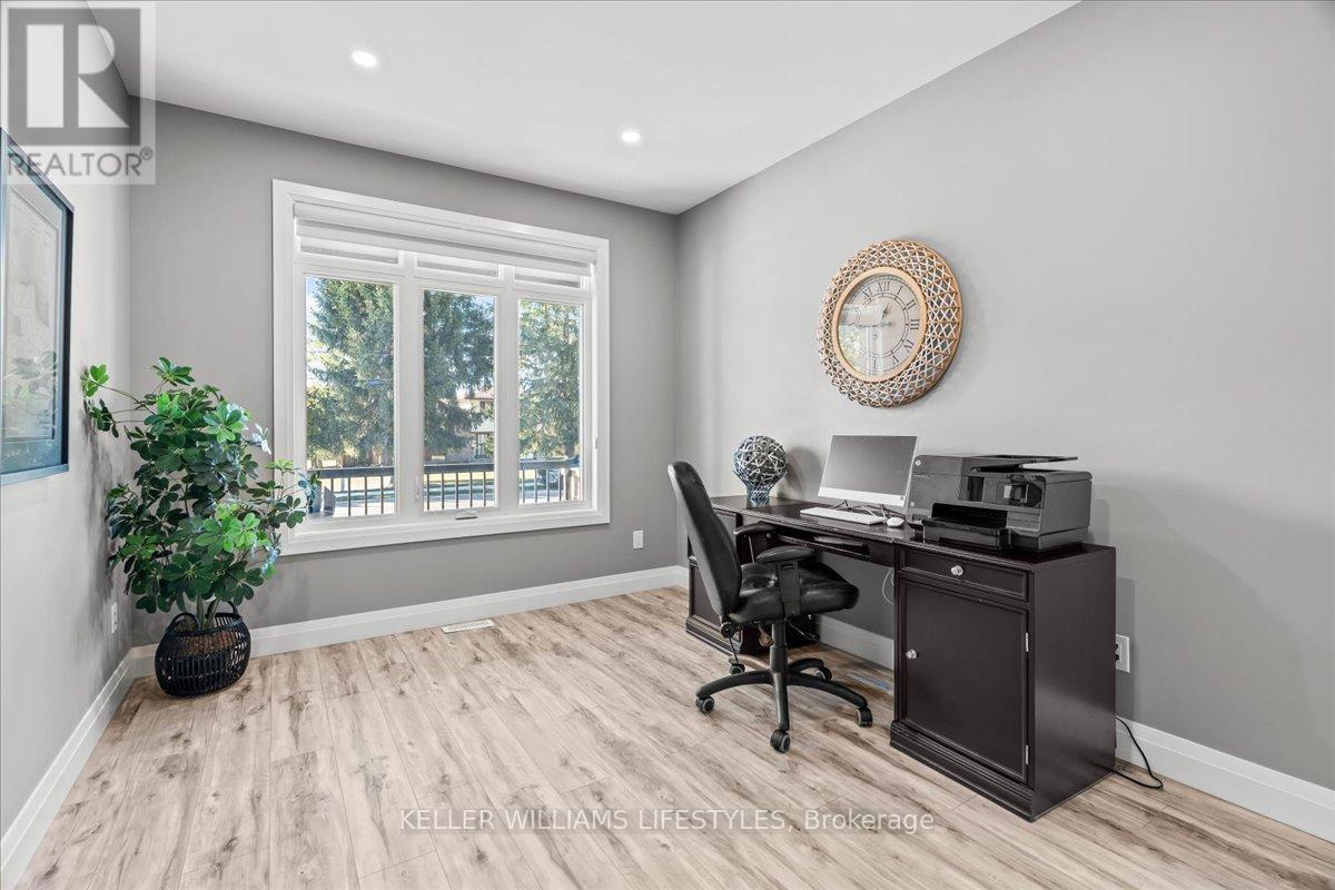 92 Queen Street, North Middlesex (Ailsa Craig), ON - Indoor Photo Showing Office