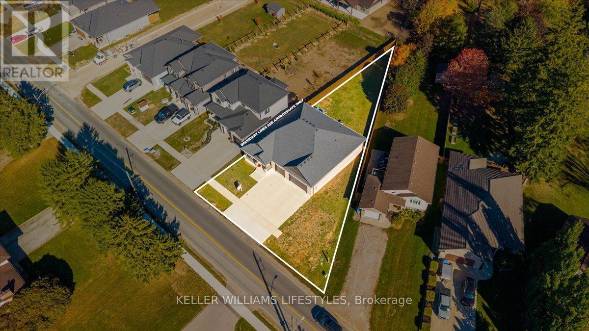 92 Queen Street, North Middlesex (Ailsa Craig), ON -