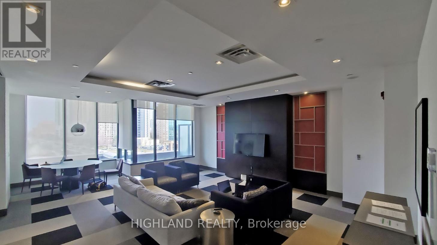 2410 - 510 Curran Place, Mississauga, ON - Indoor