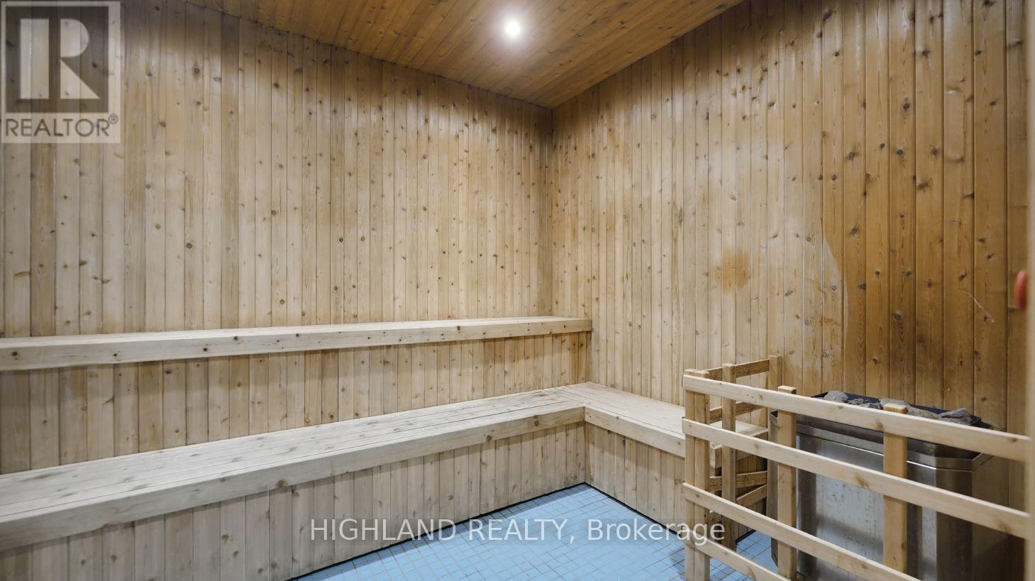 2410 - 510 Curran Place, Mississauga, ON - Indoor Photo Showing Other Room