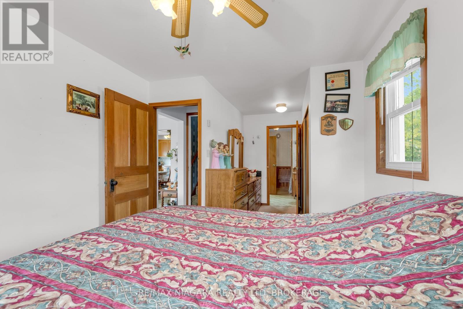 31 Matthews Road, Welland (Cooks Mills), ON - Indoor Photo Showing Bedroom