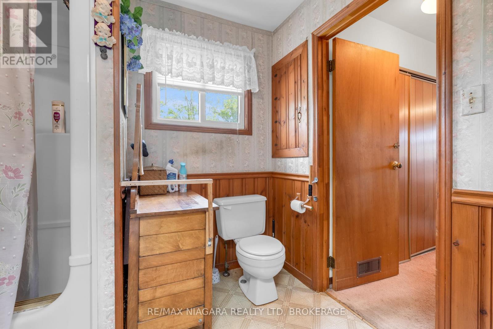 31 Matthews Road, Welland (Cooks Mills), ON - Indoor Photo Showing Bathroom