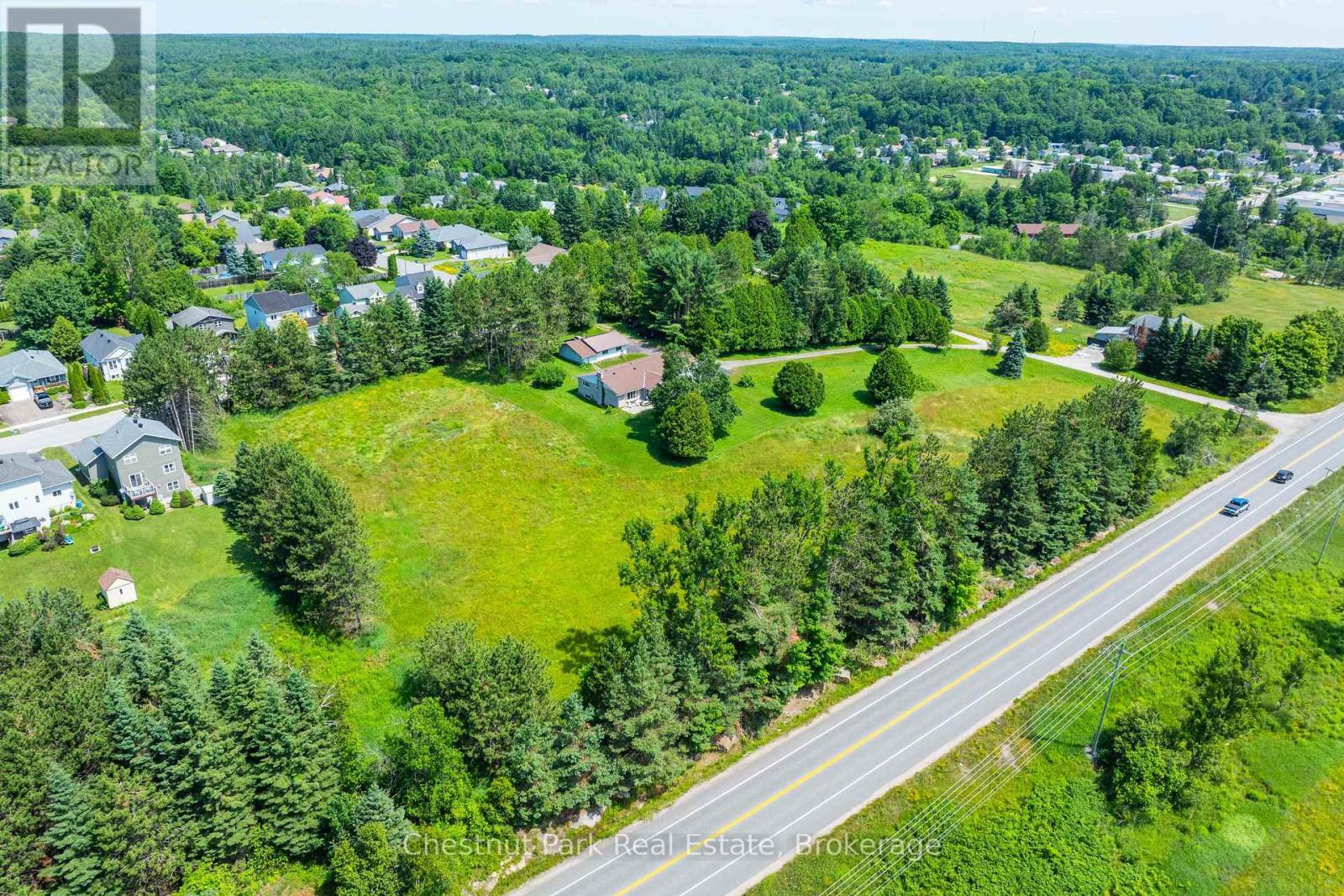 8 Dandelion Lane, Bracebridge (Monck (Bracebridge)), ON - Outdoor