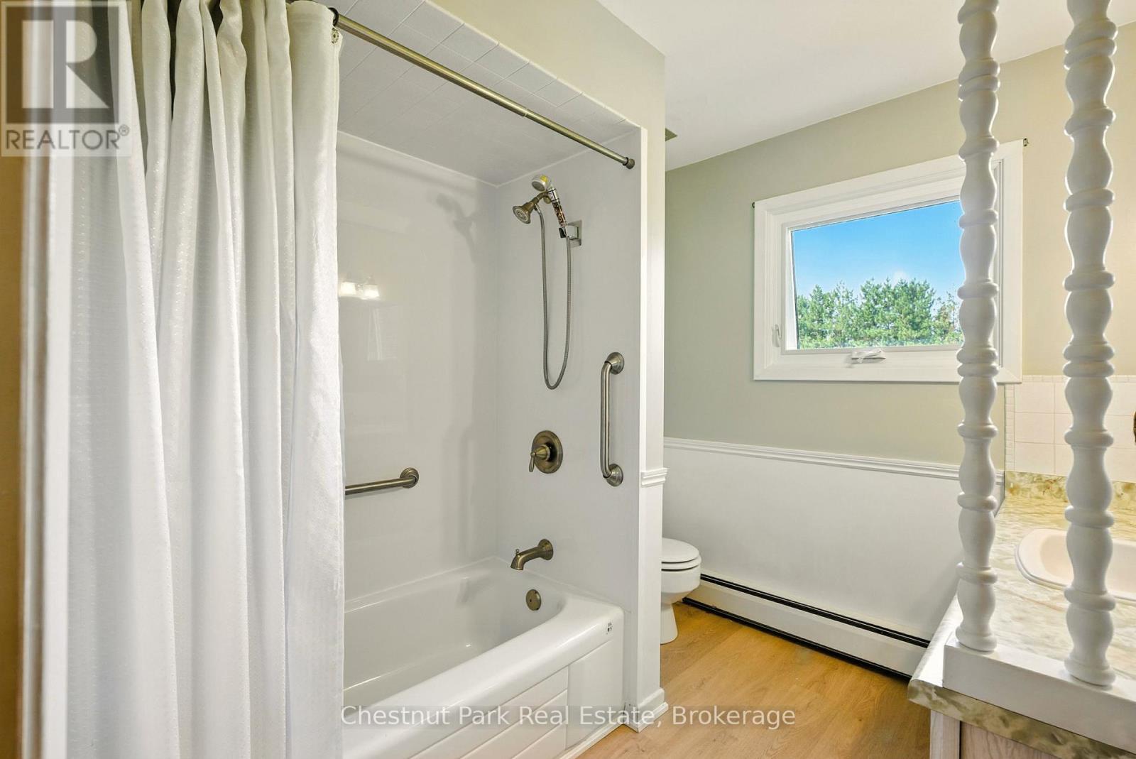 8 Dandelion Lane, Bracebridge (Monck (Bracebridge)), ON - Indoor Photo Showing Bathroom