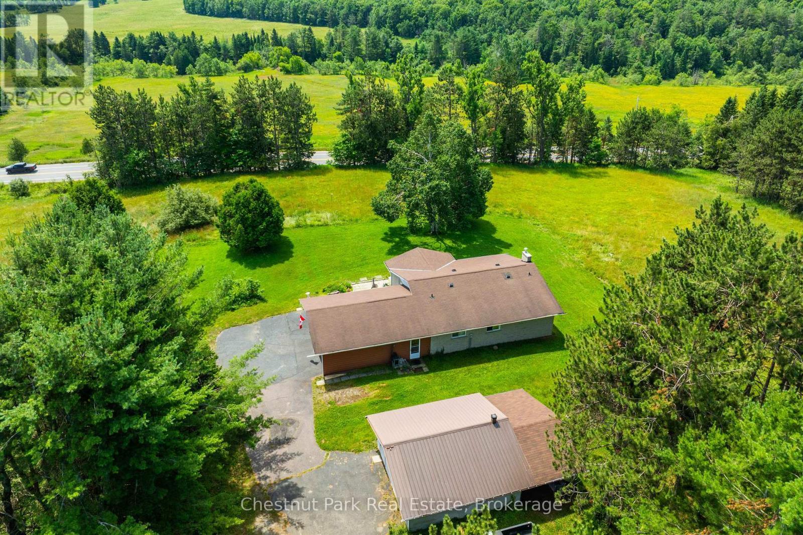 8 Dandelion Lane, Bracebridge (Monck (Bracebridge)), ON - Outdoor