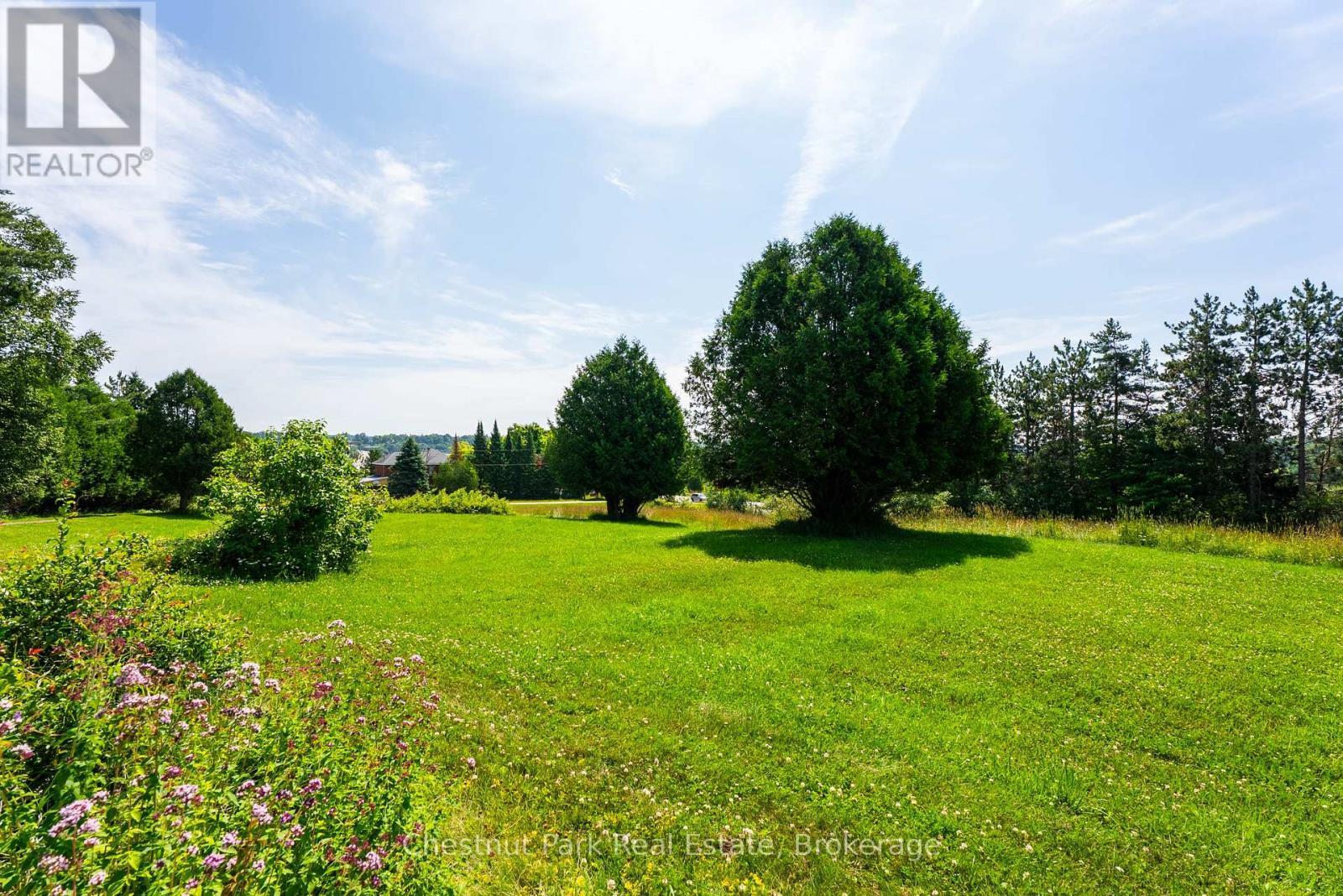 8 Dandelion Lane, Bracebridge (Monck (Bracebridge)), ON - Outdoor