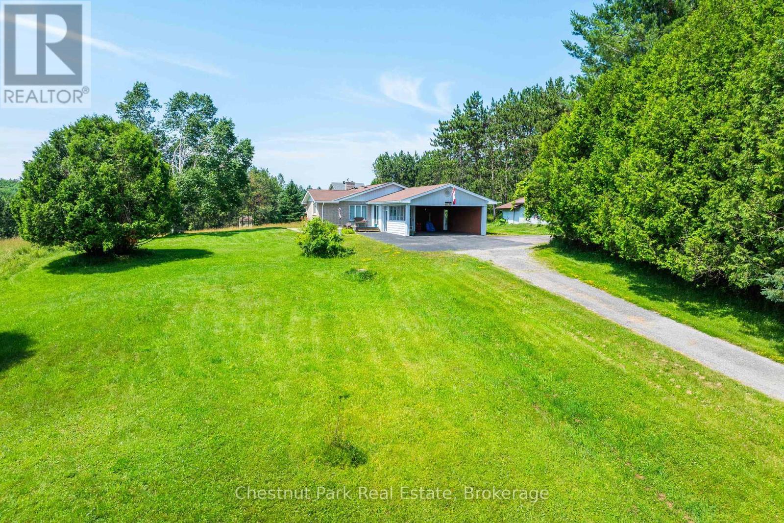 8 Dandelion Lane, Bracebridge (Monck (Bracebridge)), ON - Outdoor