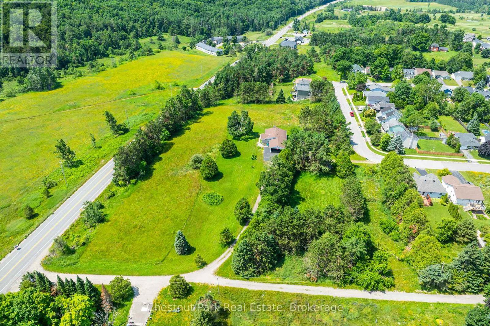 8 Dandelion Lane, Bracebridge (Monck (Bracebridge)), ON - Outdoor With View