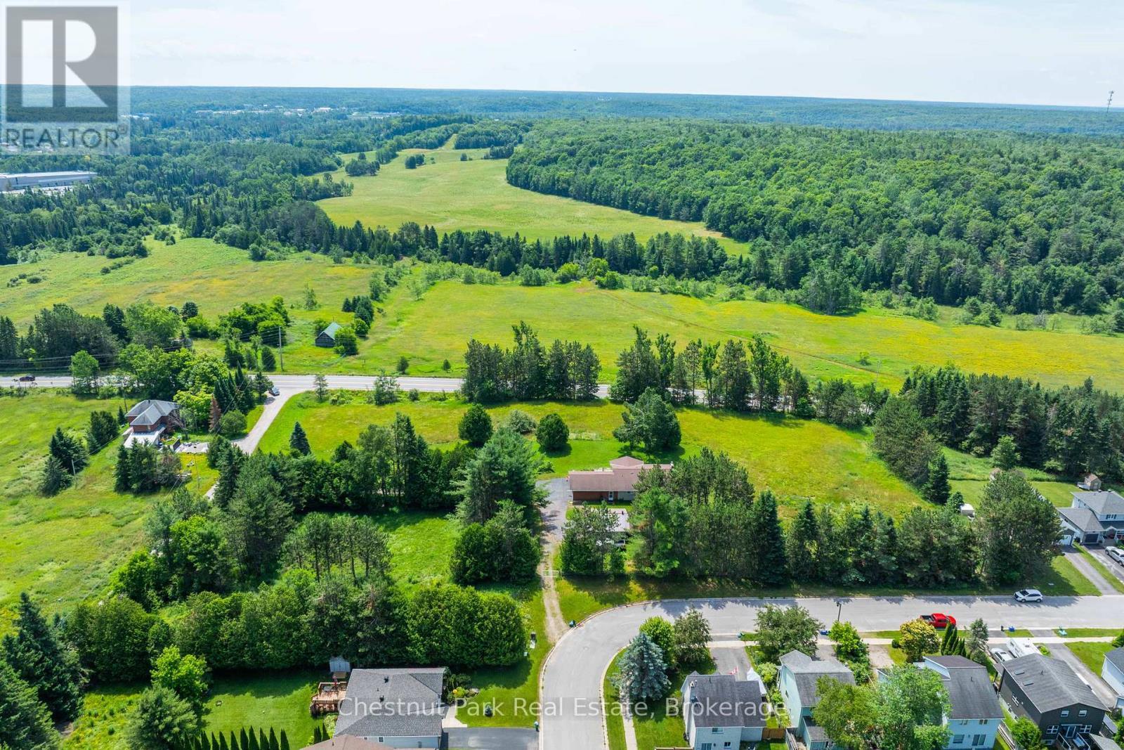 8 Dandelion Lane, Bracebridge (Monck (Bracebridge)), ON - Outdoor With View