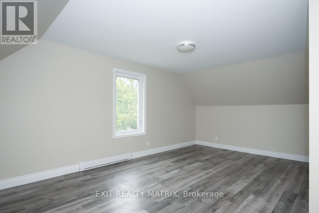 1429 Meadow Drive, Ottawa, ON