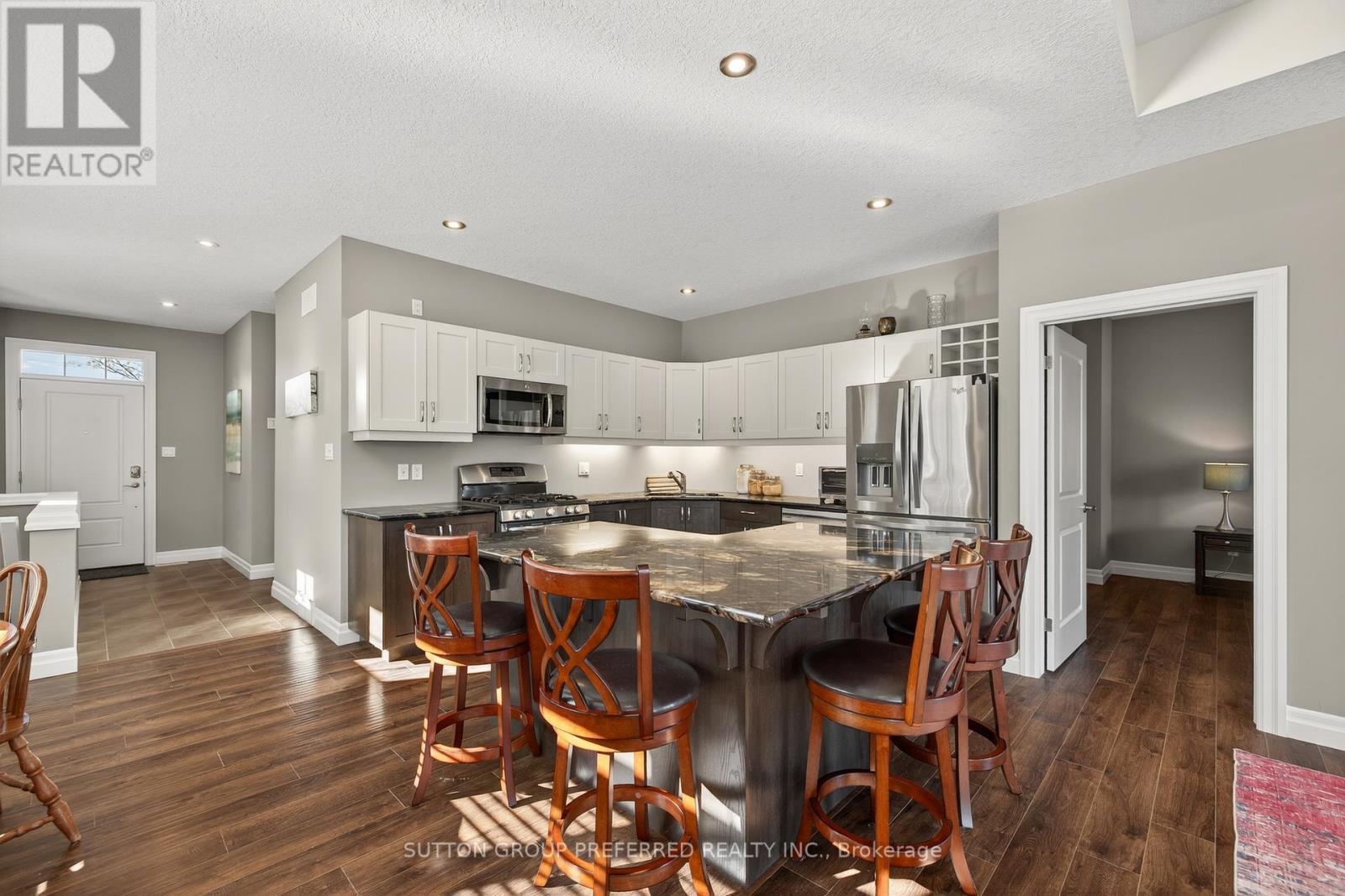 6 - 4700 Hamilton Road, Thames Centre (Dorchester), ON - Indoor