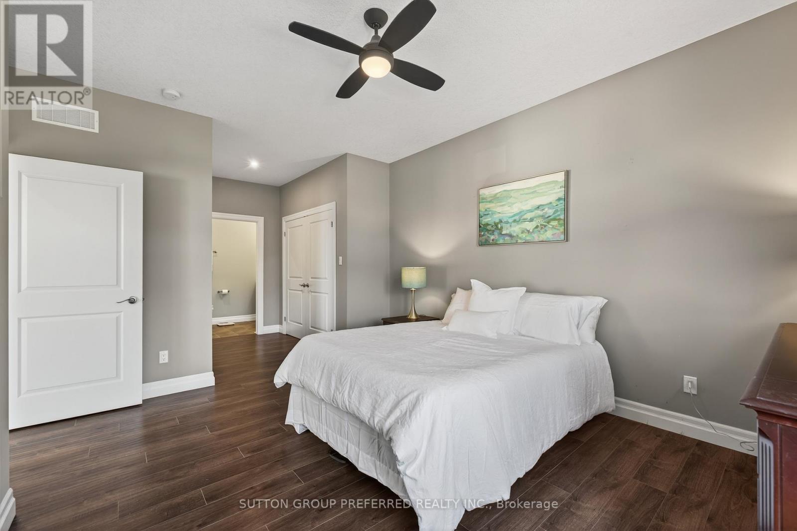 6 - 4700 Hamilton Road, Thames Centre (Dorchester), ON - Indoor Photo Showing Bedroom