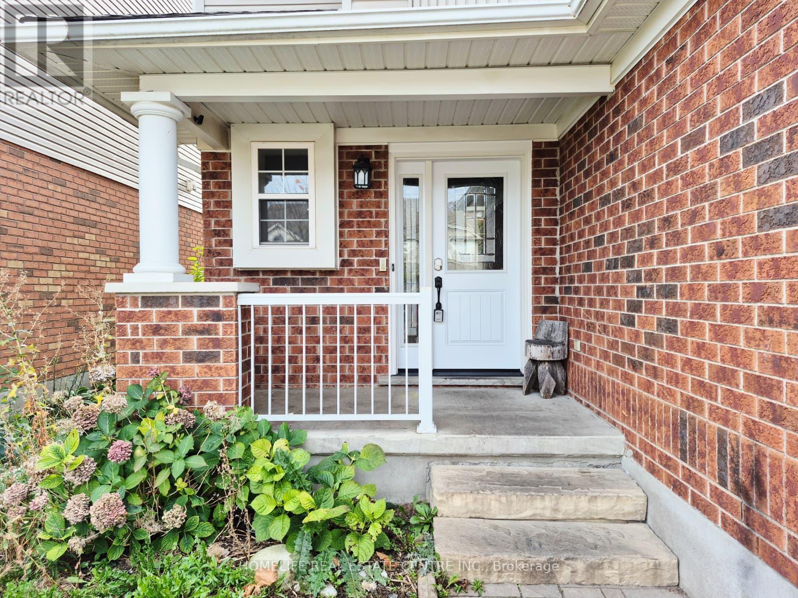 7 Swartz Street, Kitchener, ON - Outdoor