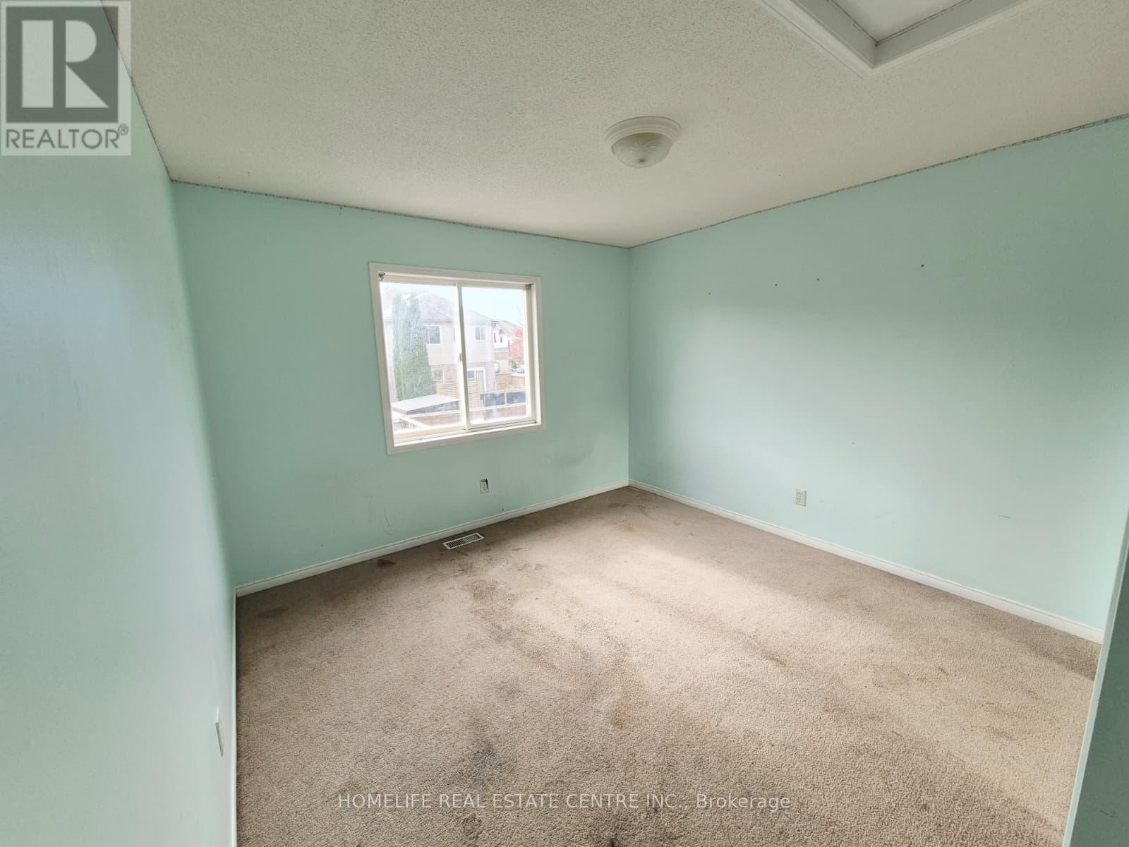 7 Swartz Street, Kitchener, ON - Indoor Photo Showing Other Room