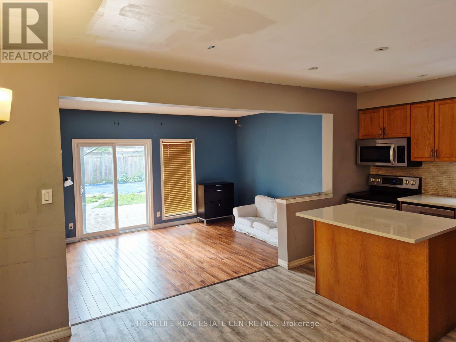 7 Swartz Street, Kitchener, ON - Indoor Photo Showing Other Room