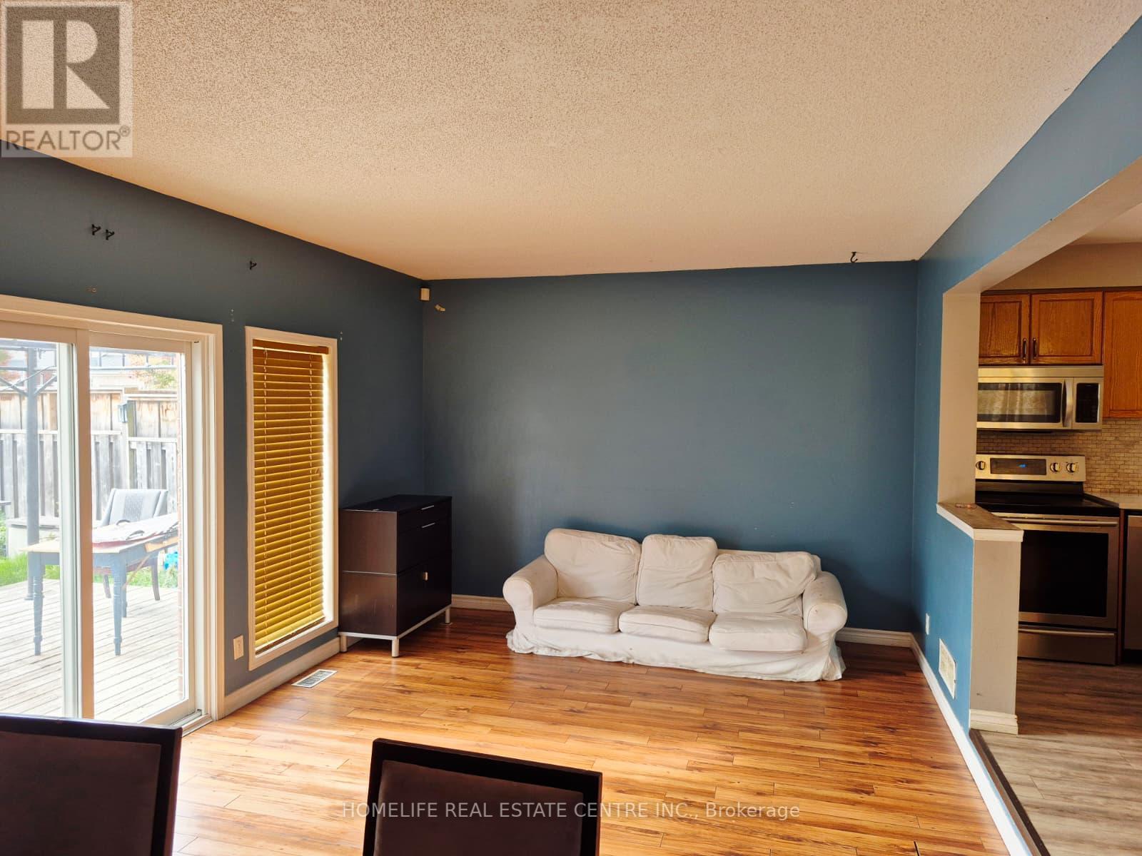 7 Swartz Street, Kitchener, ON - Indoor