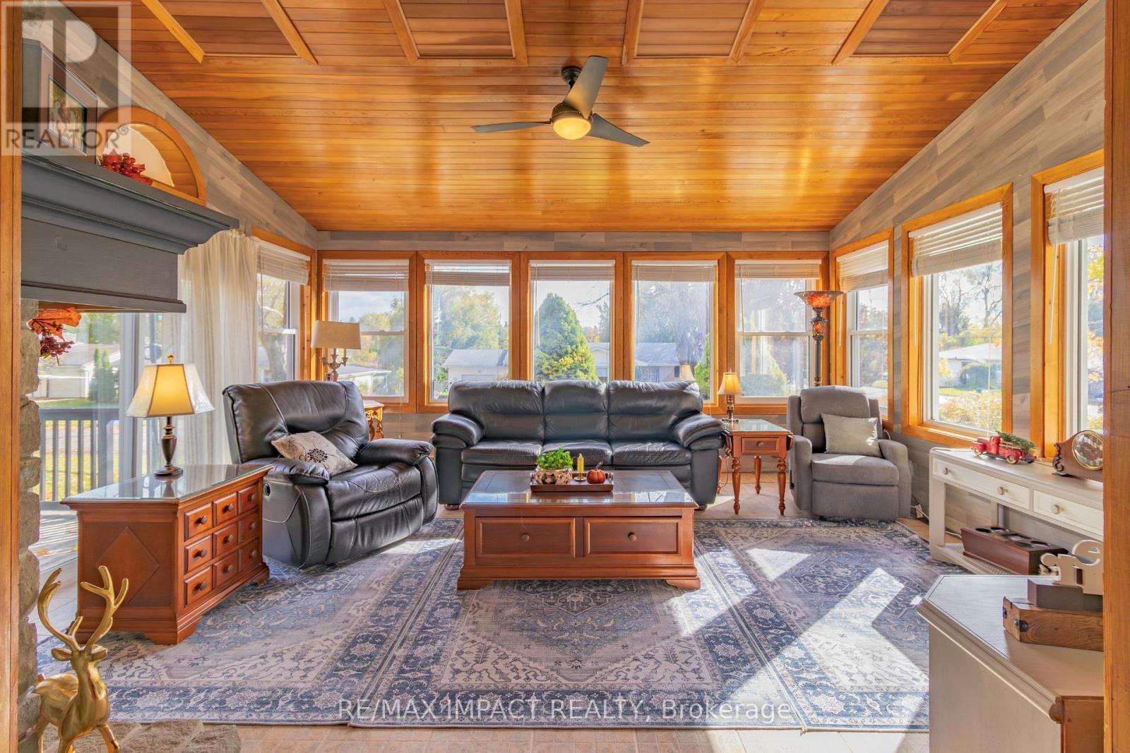 33 Division Street, Cramahe (Colborne), ON - Indoor Photo Showing Living Room