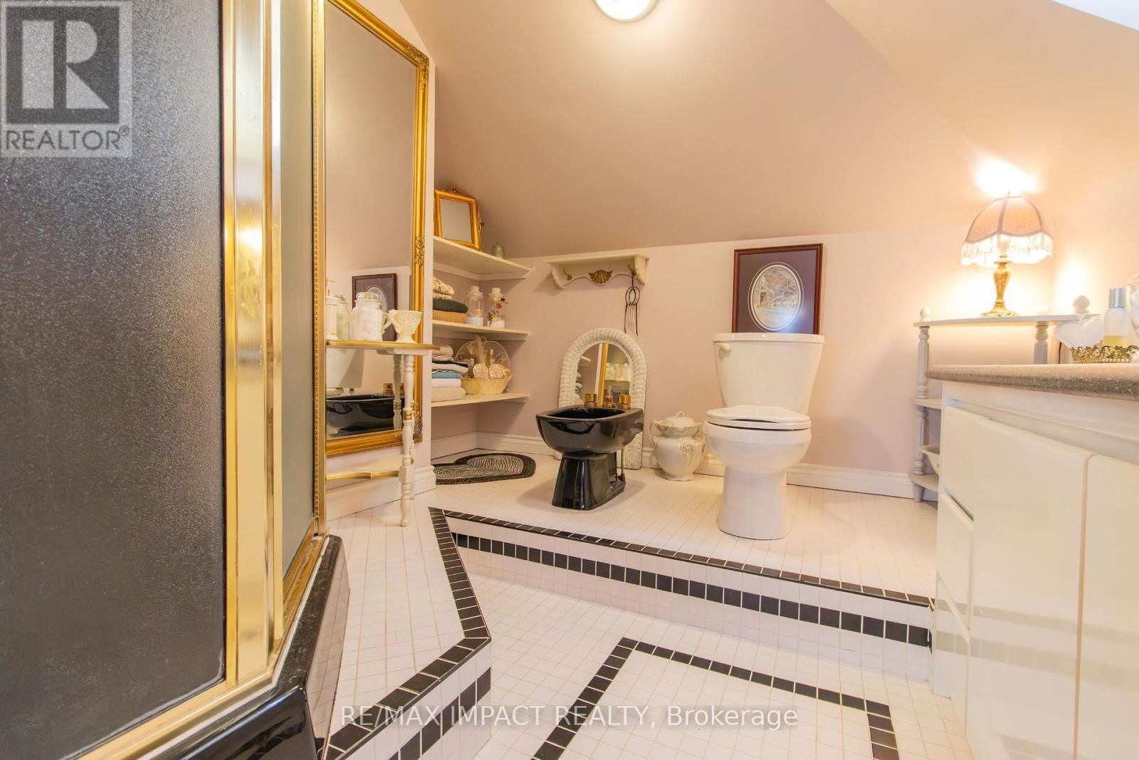 33 Division Street, Cramahe (Colborne), ON - Indoor Photo Showing Bathroom