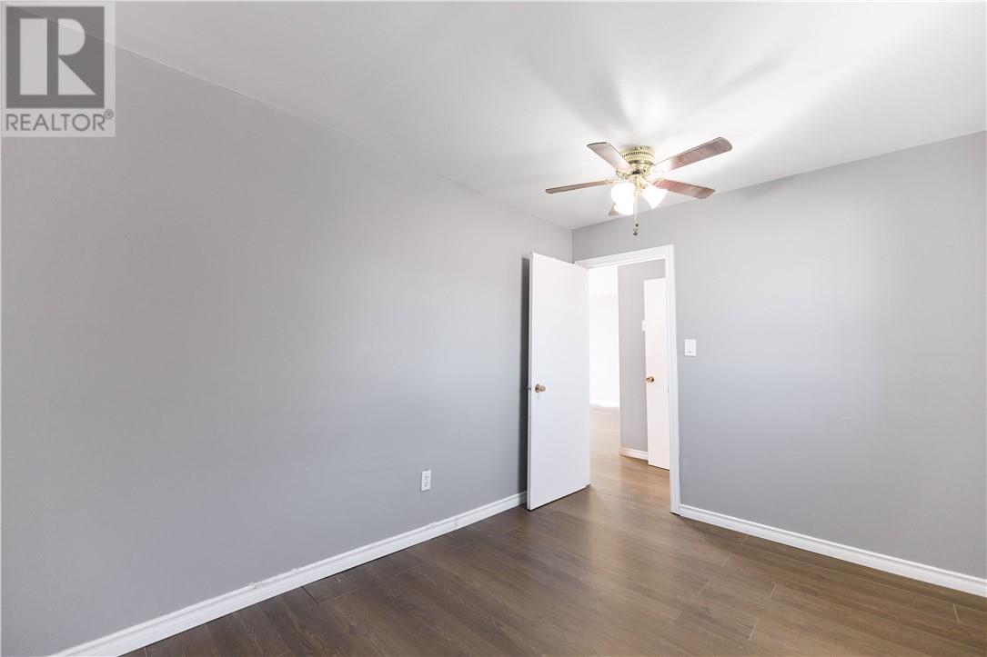 923 Highway 17 E, Wahnapitae, ON - Indoor Photo Showing Other Room