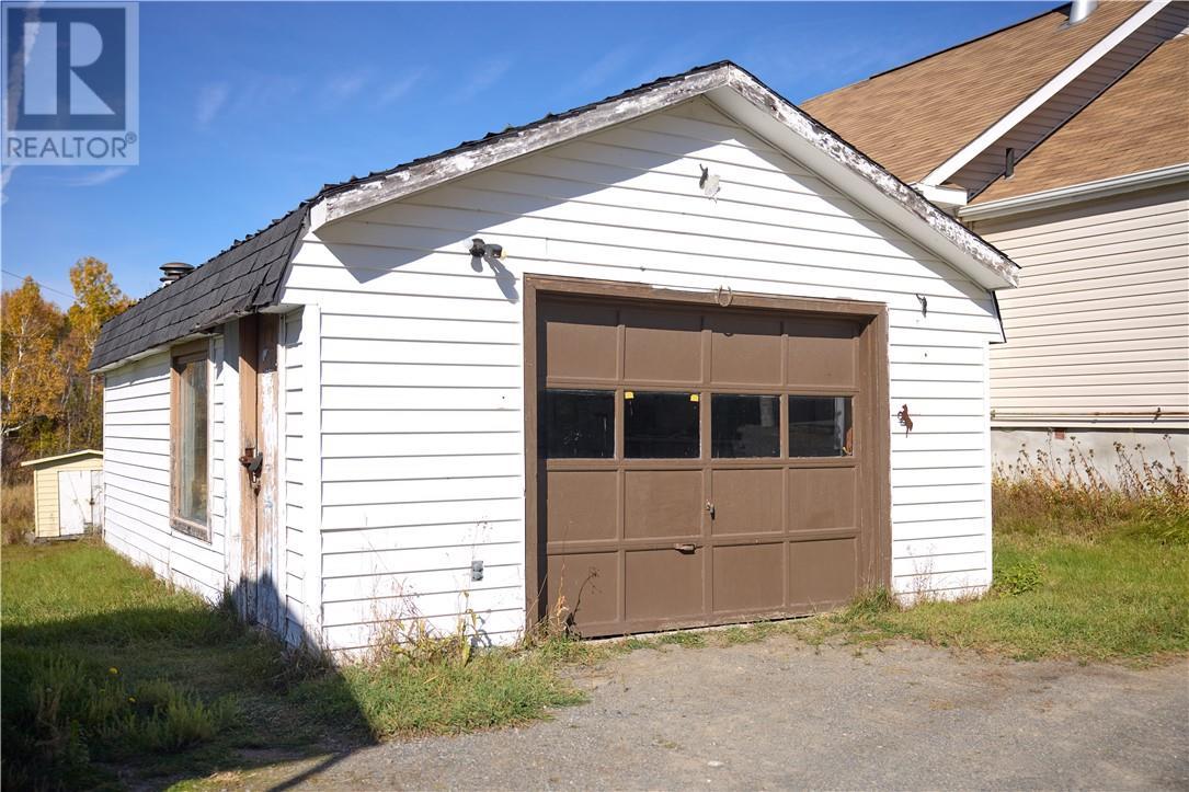 923 Highway 17 E, Wahnapitae, ON - Outdoor With Exterior