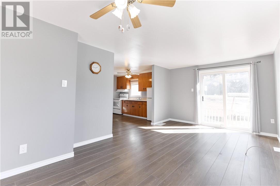 923 Highway 17 E, Wahnapitae, ON - Indoor