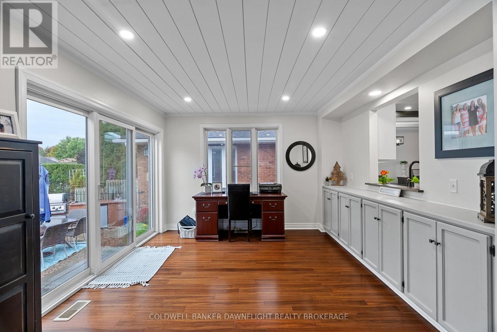 399 Pryde Boulevard, South Huron (Exeter), ON - Indoor