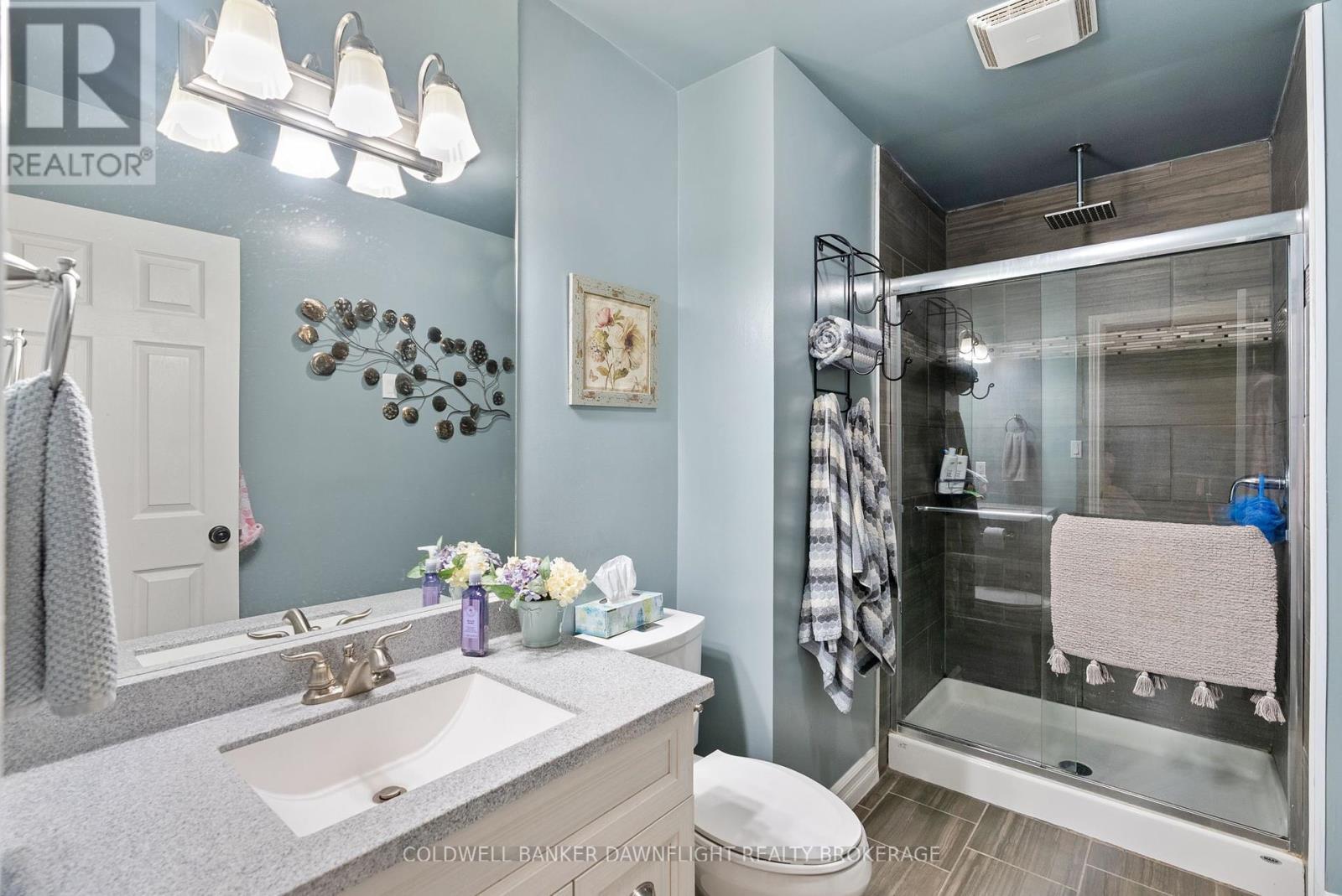 399 Pryde Boulevard, South Huron (Exeter), ON - Indoor Photo Showing Bathroom