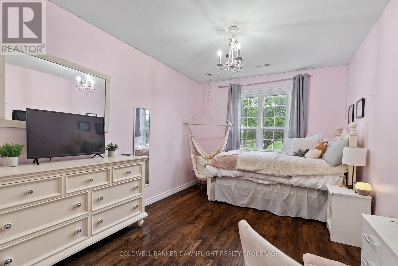 399 Pryde Boulevard, South Huron (Exeter), ON - Indoor Photo Showing Bedroom